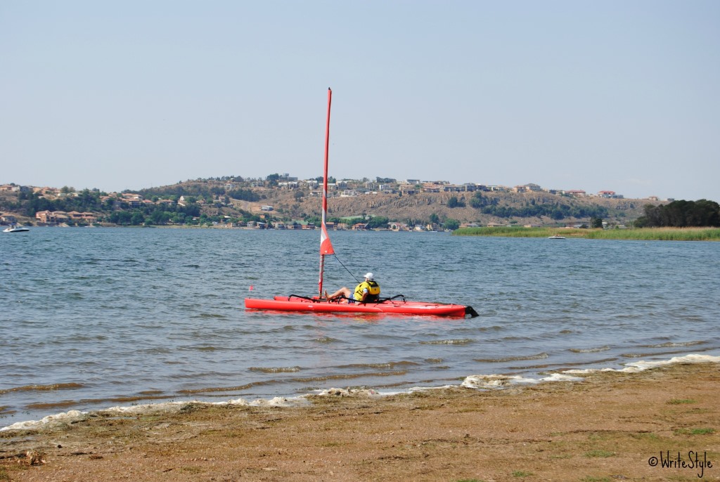 Single sail sailing on Bronkhorstpruit Dam 